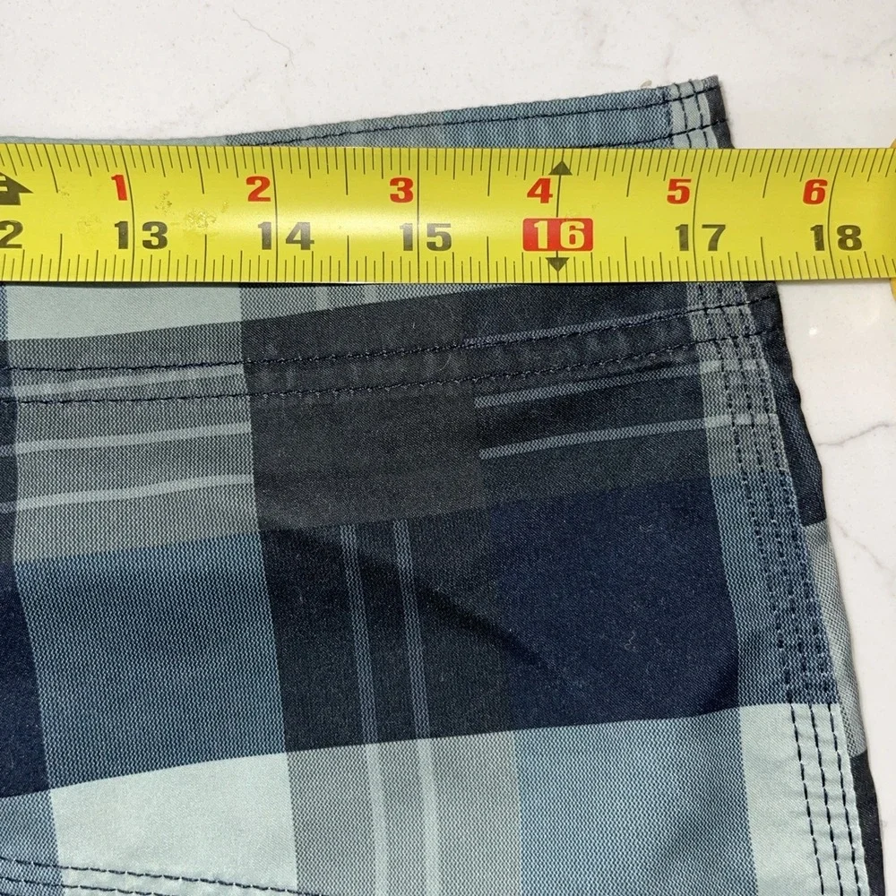 Nike 6.0 Board Shorts 34 Gray Grey Plaid Swim Trunks Swimming Mens Skateboarding